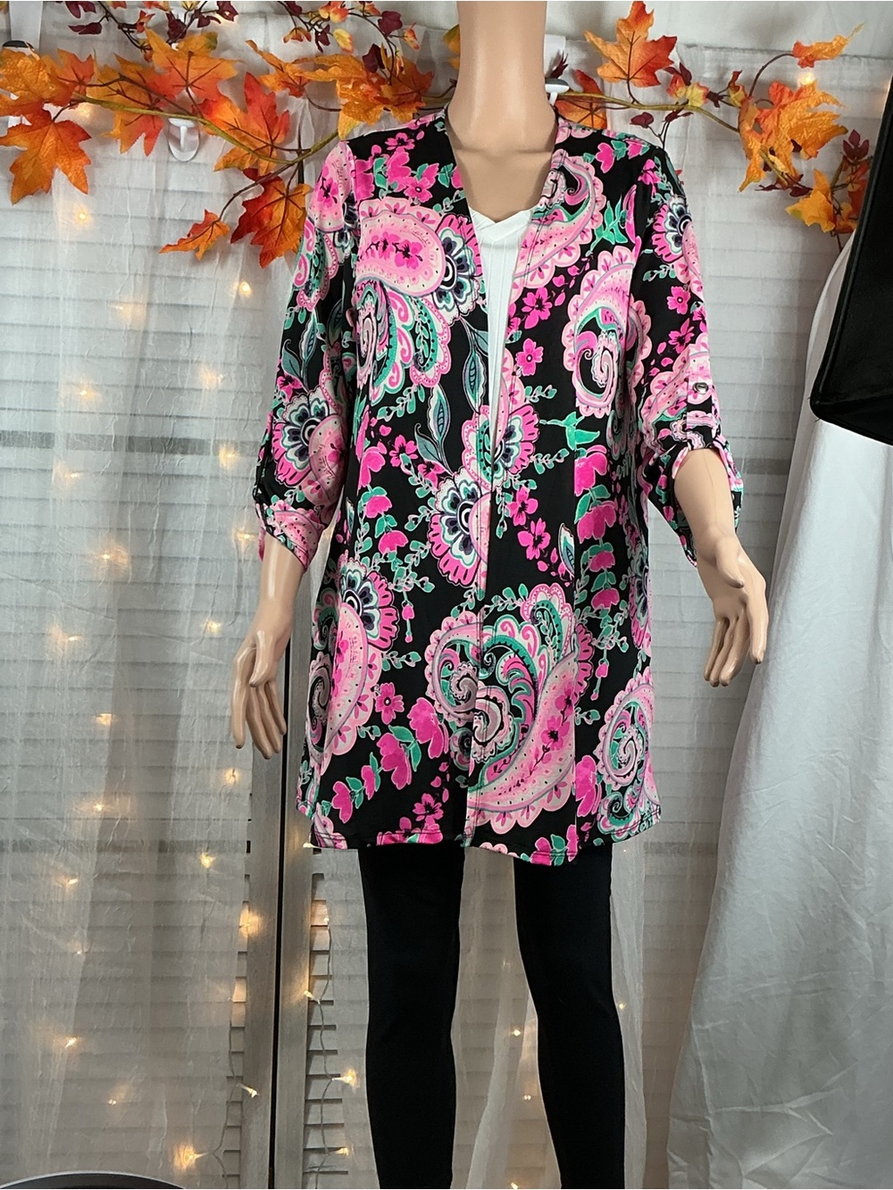 Dear Scarlett Pink and Black Paisley cardigan/kimono